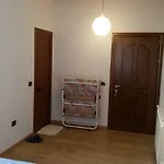 Bujtina E Tomorrit Vendégház *
