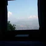 Bujtina E Tomorrit