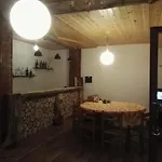 Bujtina E Tomorrit *