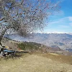 Bujtina E Tomorrit Vendégház Ujanik