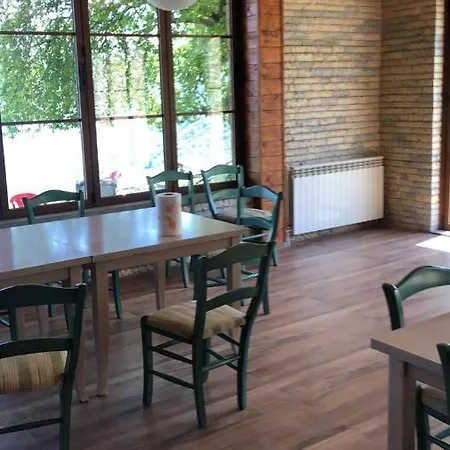 Bujtina E Tomorrit Ujanik