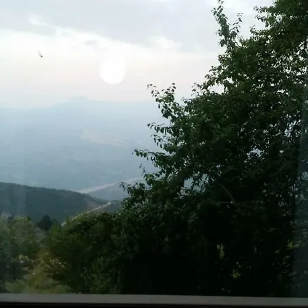 Bujtina E Tomorrit