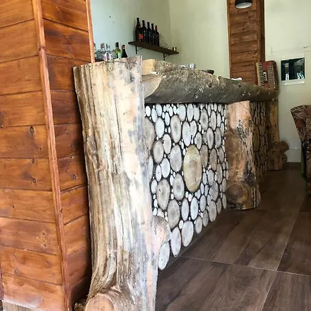 Bujtina E Tomorrit Guest house Ujanik