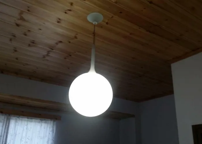 Bujtina E Tomorrit * Ujanik