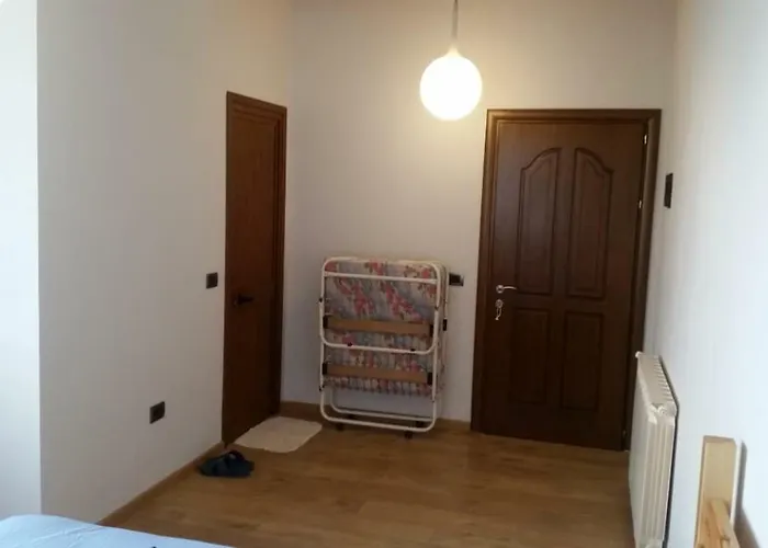 Bujtina E Tomorrit Pensjonat *