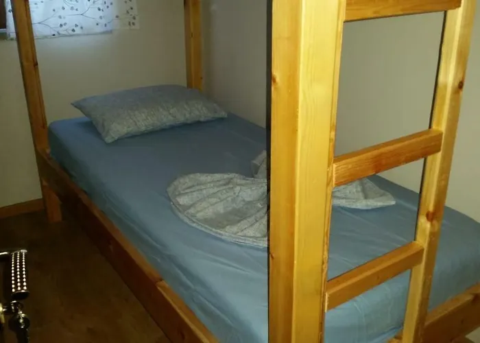 Bujtina E Tomorrit Pensjonat Ujanik