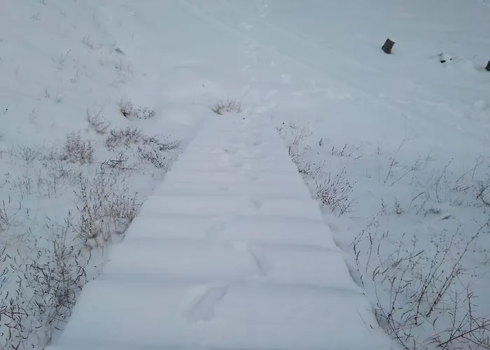 Pensjonat Bujtina E Tomorrit *