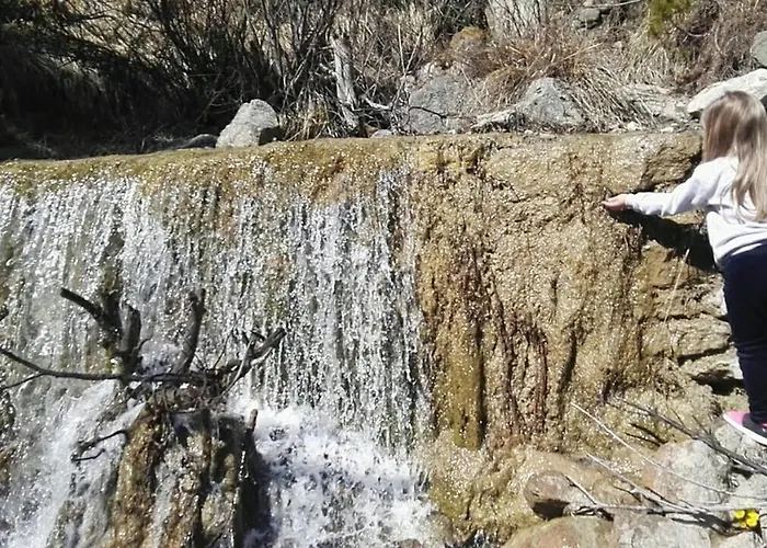 Pensjonat Bujtina E Tomorrit *